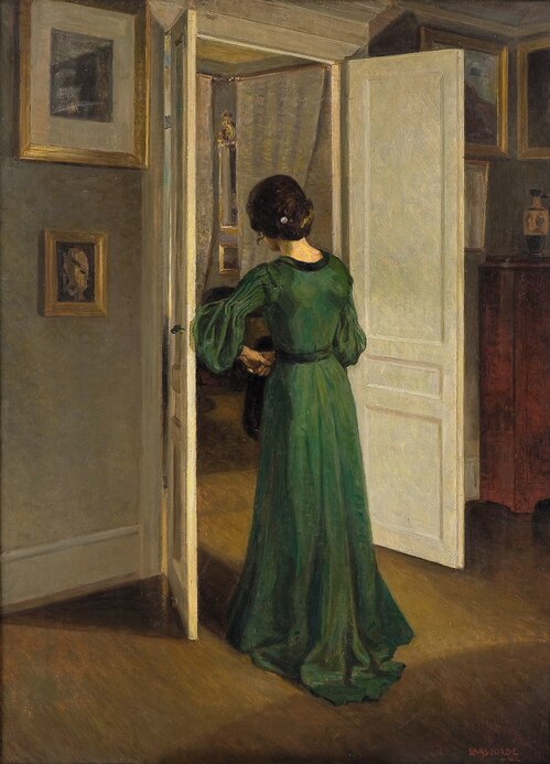 Kvinne i interiør 1902