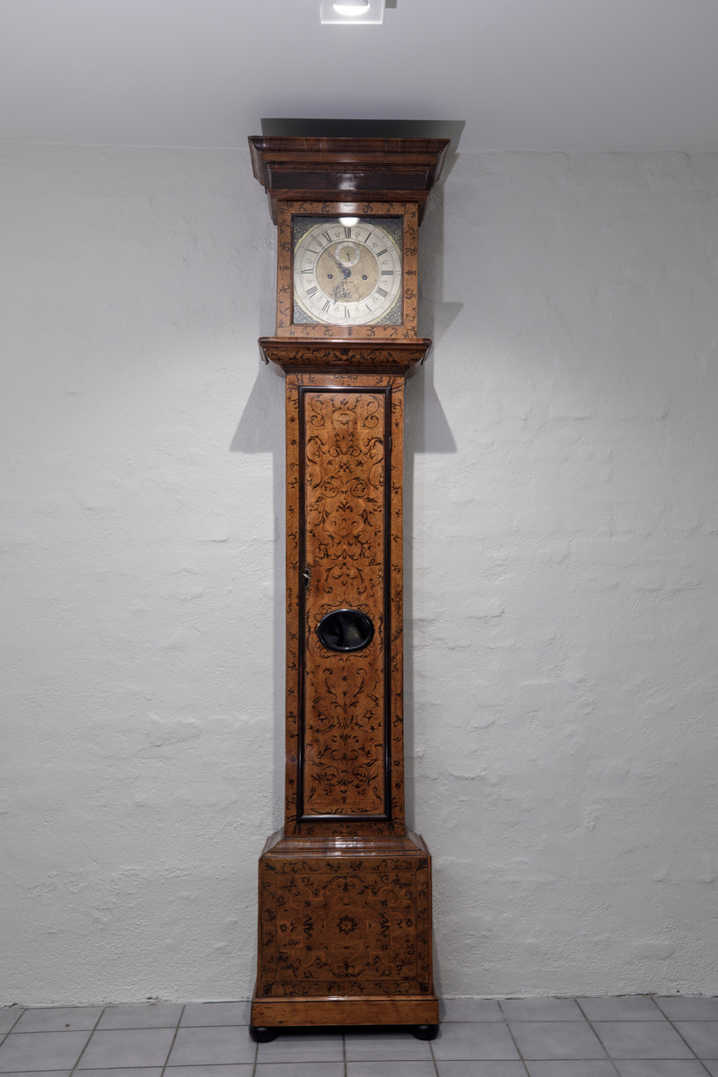 Gulvur, England, Kasse: 1600-talls, Urverk: 1700-talls