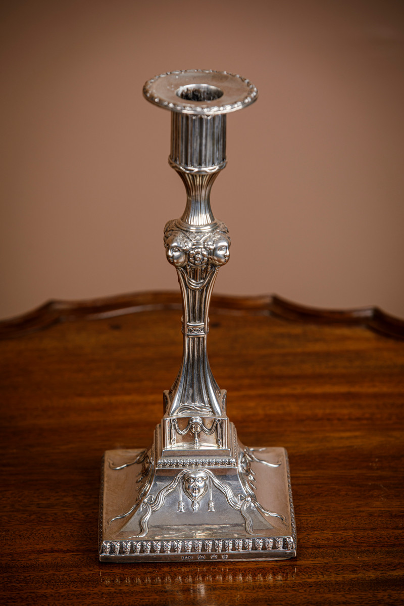 Fire Georg III lysestaker i sølv