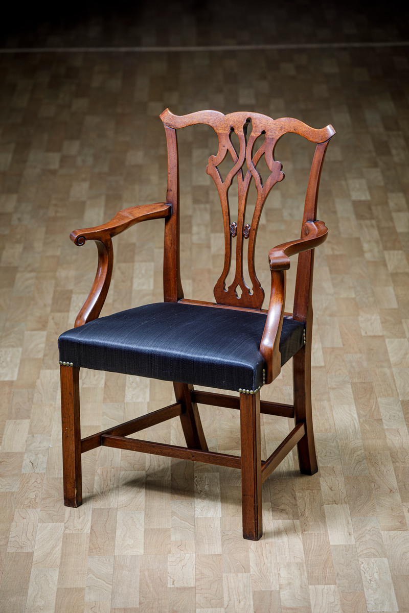 10+2 Chippendale-stil stoler, 1900-talls