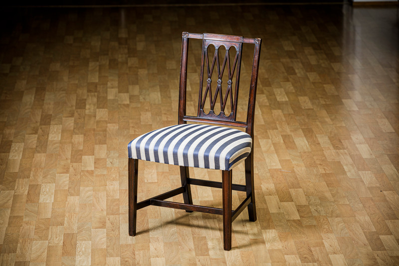 8 Georg III Sheraton-stoler, England